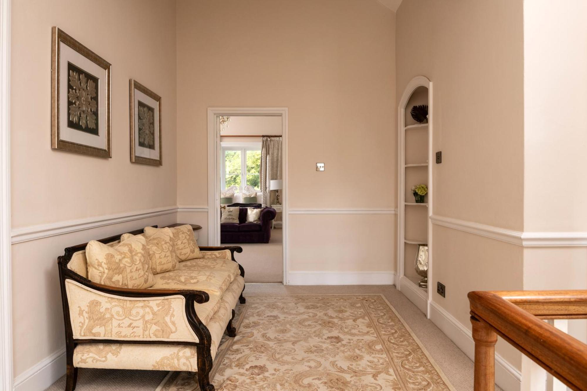 Downwood Vineyard Manor In Idyllic Countryside Blandford Forum