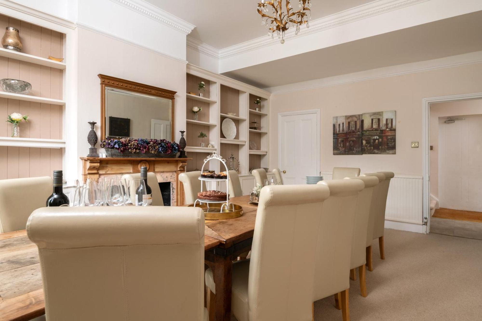 Downwood Vineyard Manor In Idyllic Countryside Blandford Forum