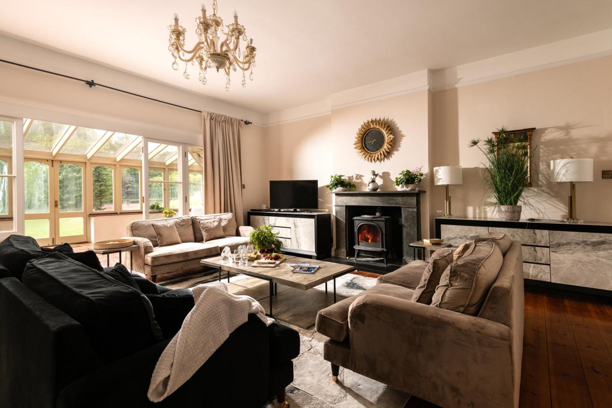 Downwood Vineyard Manor In Idyllic Countryside Blandford Forum