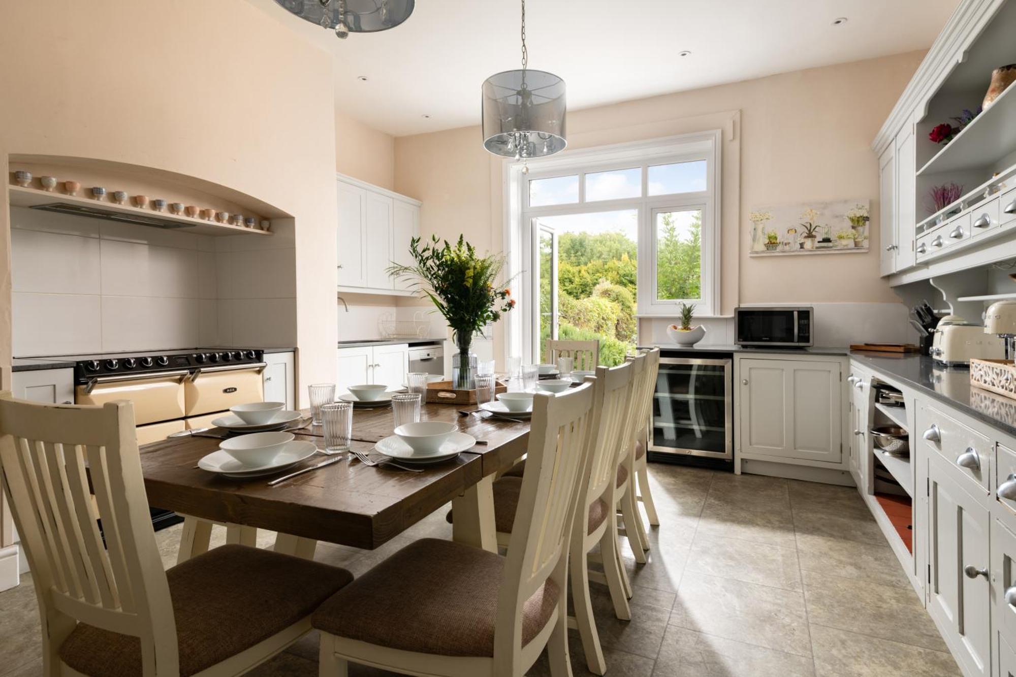 Downwood Vineyard Manor In Idyllic Countryside * Blandford Forum