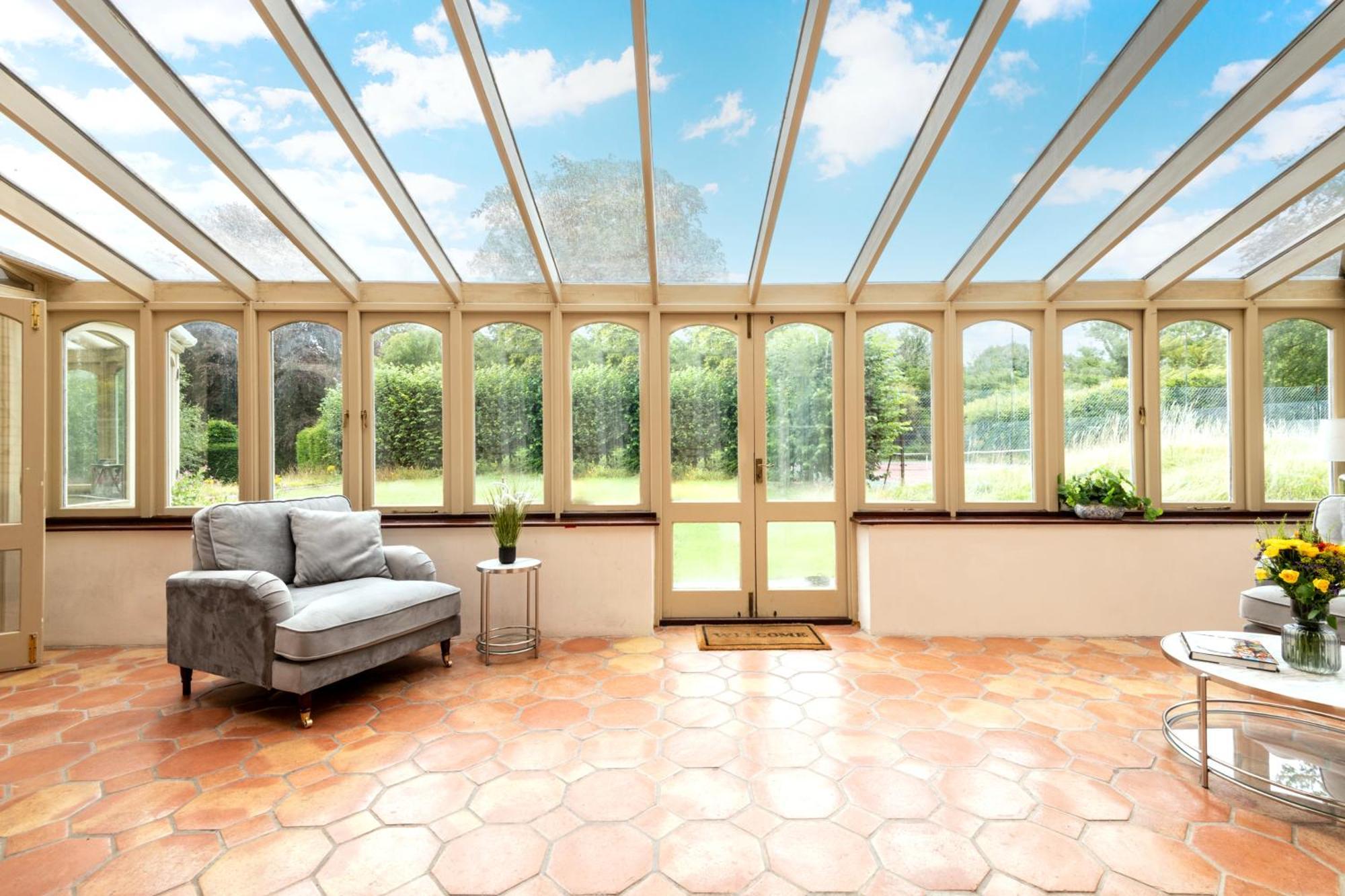 Downwood Vineyard Manor In Idyllic Countryside Holiday home *